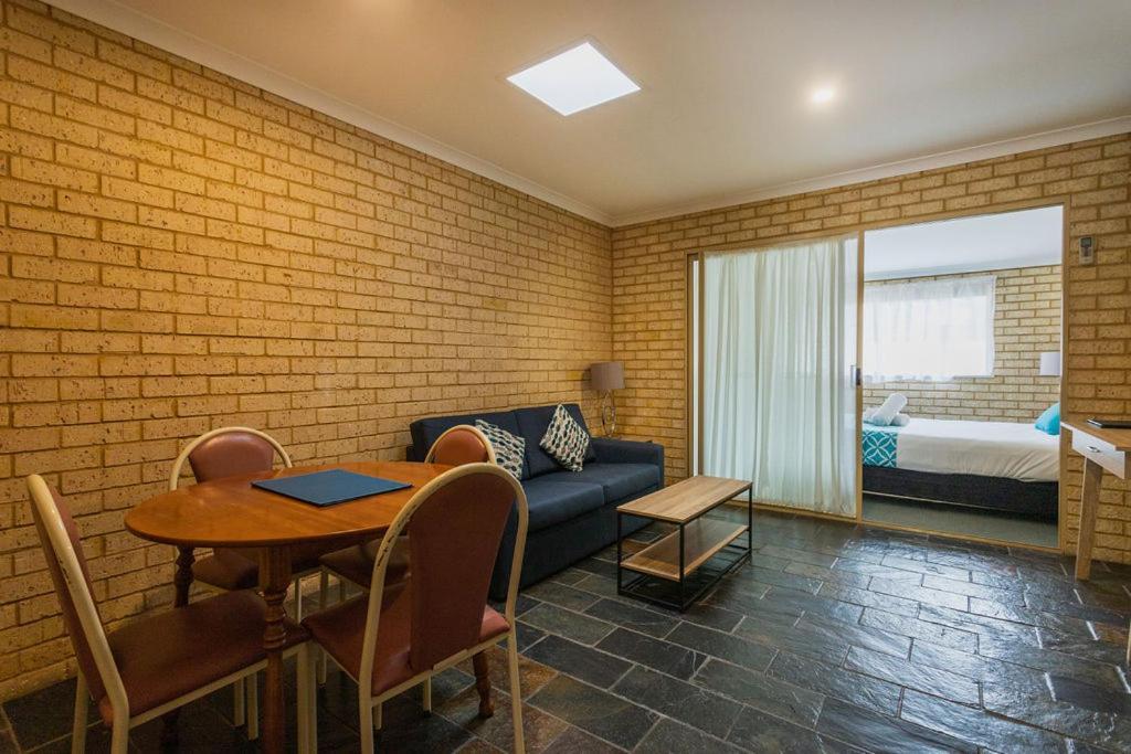 Busselton Villas And Glamping Village Eksteriør bilde
